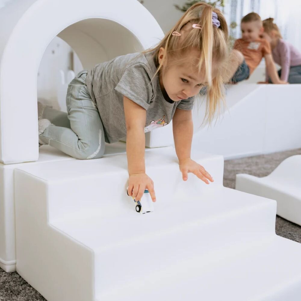 IGLU Softplay PEPI RER SIA IGLU Großes Party Set aus mehreren bunten Schaumstoff-Spielmodulen - Weiß - mit Rampe, Rutsche und Ballbecken,für Kinder – Ansicht 4