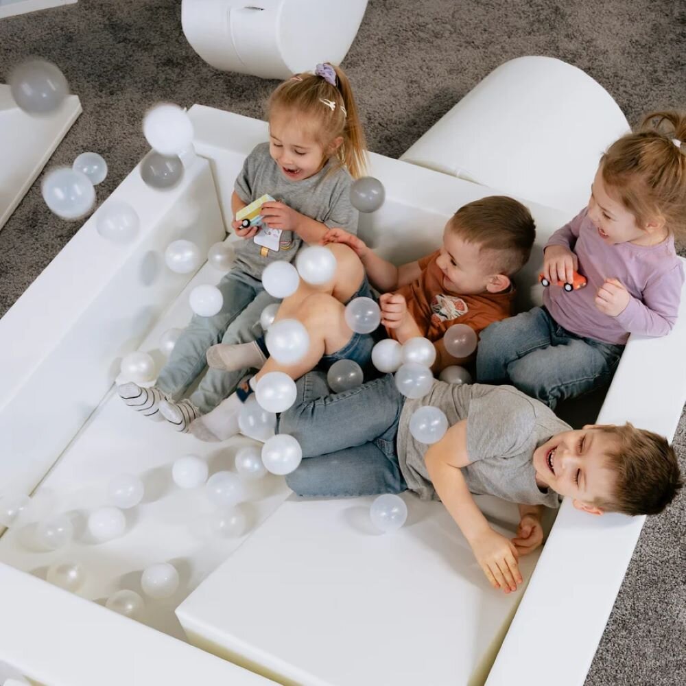 IGLU Softplay PEPI RER SIA IGLU Großes Party Set aus mehreren bunten Schaumstoff-Spielmodulen - Weiß - mit Rampe, Rutsche und Ballbecken,für Kinder – Ansicht 5