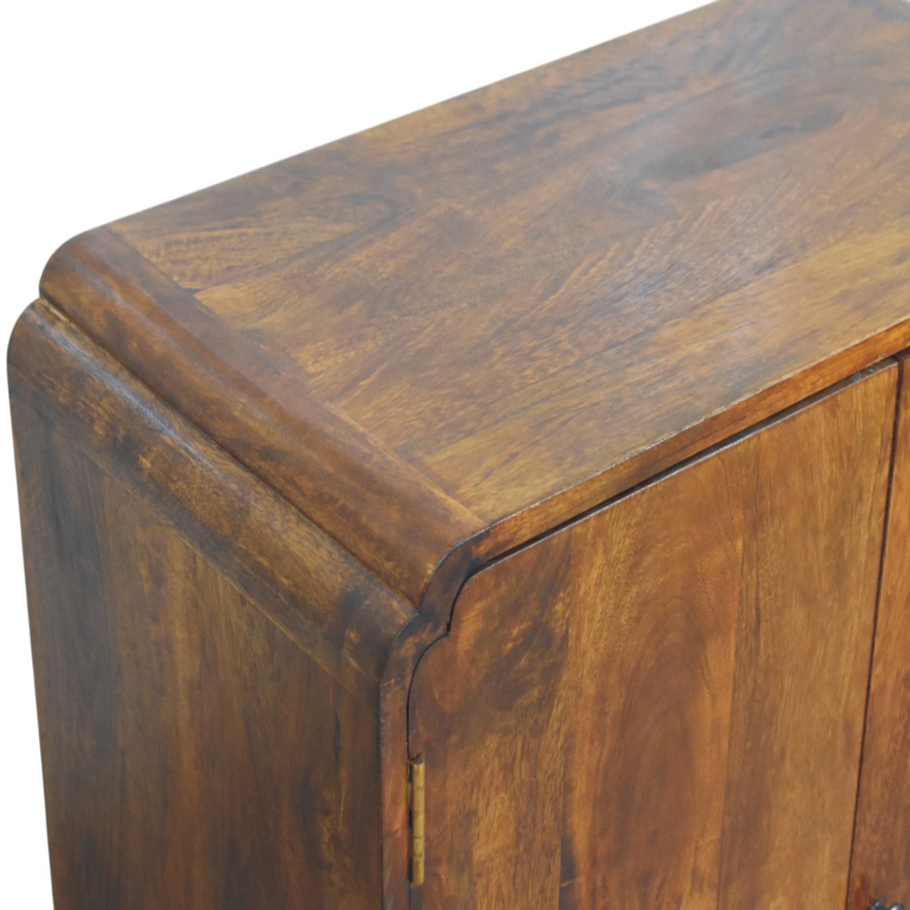 Newton-Schrank in Kastanienholz