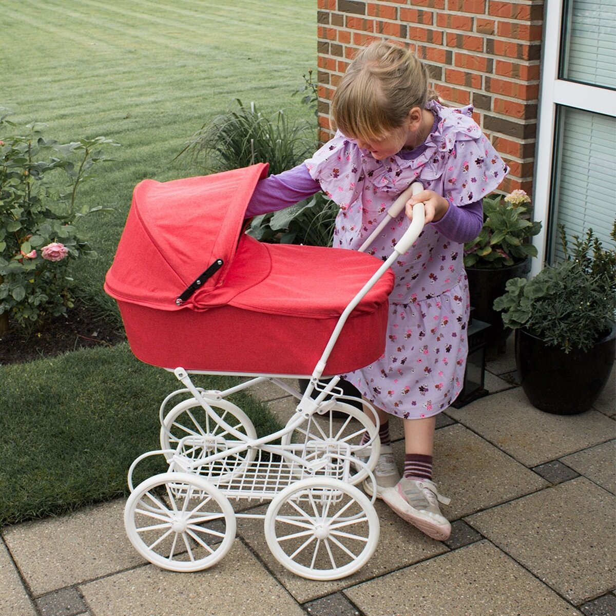 BabyTrold TRILLE Classic Puppenwagen Rot nostalgisch, 77 cm