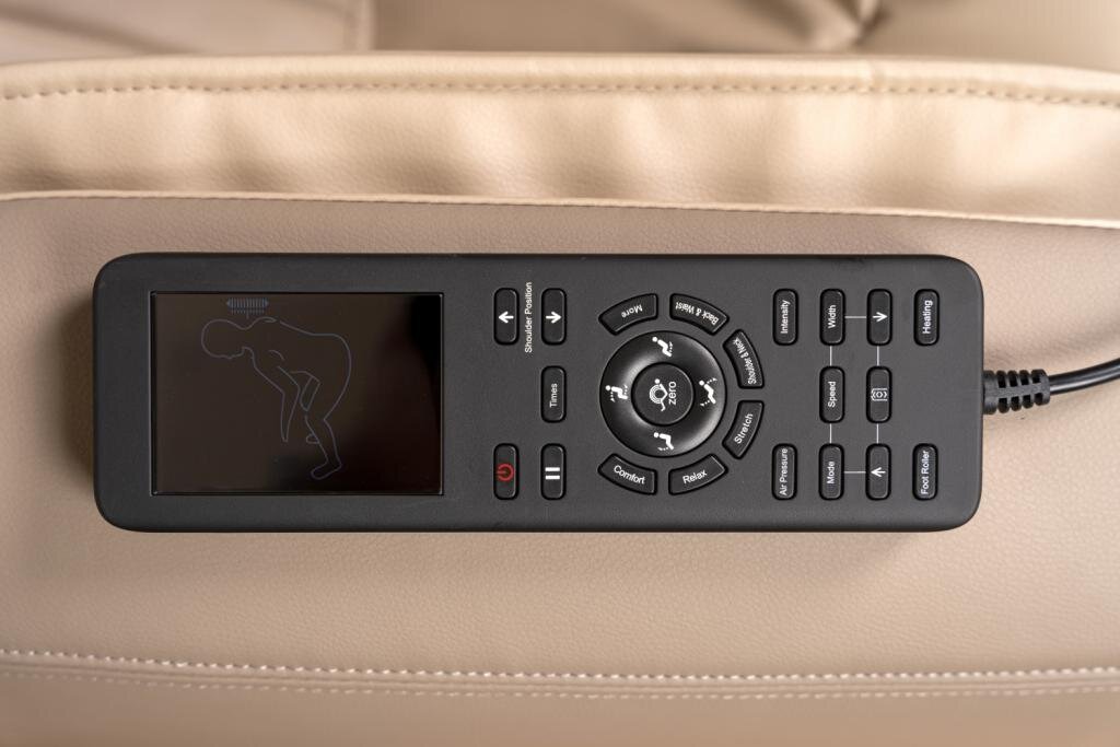 TLP GmbH, Michael Edlinger PureHaven Massage-Sessel 180x77x55 cm Knet- und Klopfmassage Heizfunktion Bluetooth USB Sprachsteuerung beige PU-Leder Fuß- Rücken- und Gesäßmassage – Ansicht 9